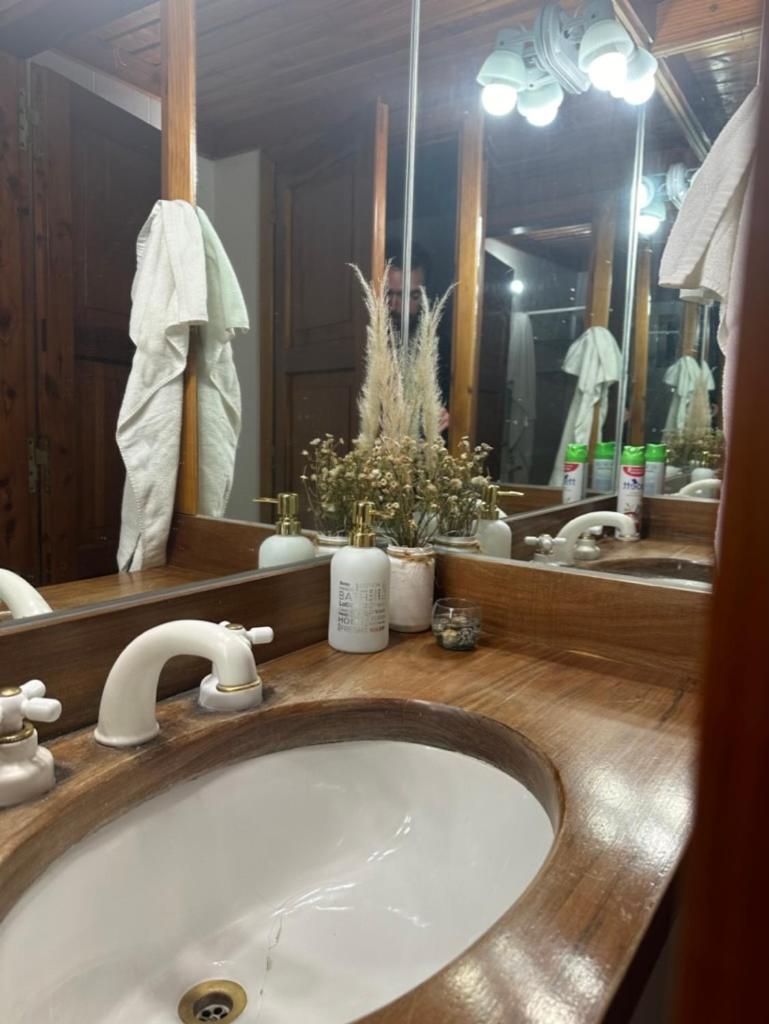 Las Vinas Hostel Boutique San Carlos de Bariloche Exterior photo